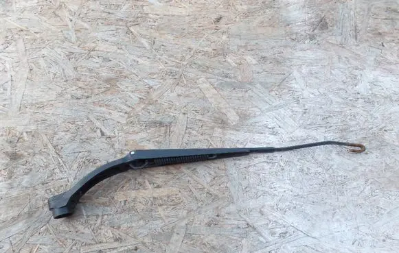 Subaru Legacy Front wiper blade arm 7847