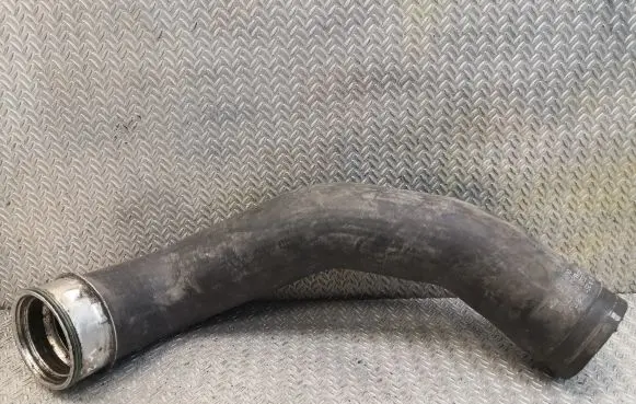 Mercedes-Benz R W251 Intercooler hose/pipe 2515280582