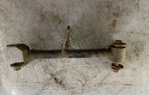 Suzuki Grand Vitara II Rear control arm