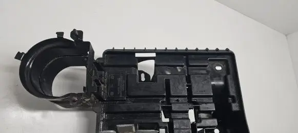 Opel Meriva A Battery tray 