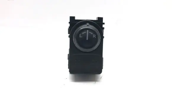 Nissan Sentra B16 Wing mirror switch