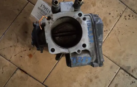 Seat Toledo I (1L) Throttle body valve 