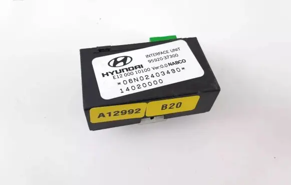Hyundai Centennial Fuse box set 95920-37300 9592037300