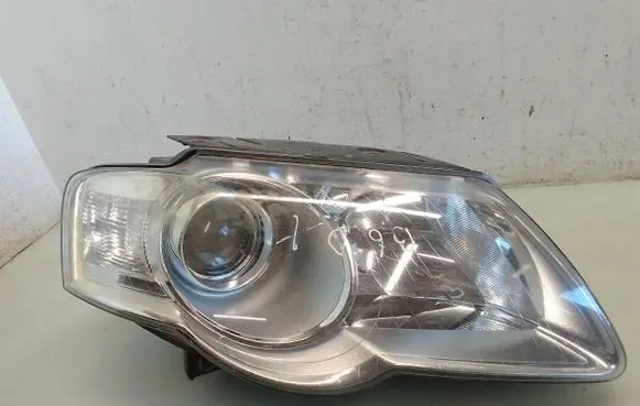 Volkswagen PASSAT B6 Headlight/headlamp