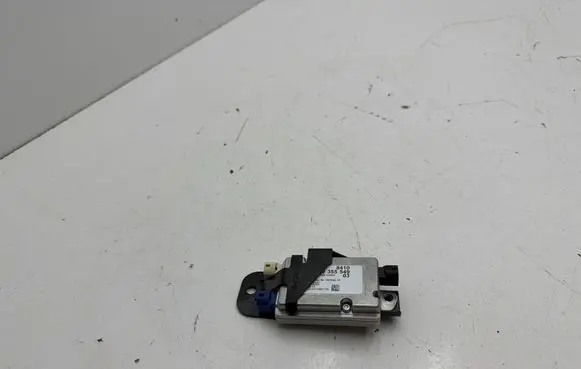 BMW 5 G30 G31 G38 USB control unit 9355549 8410 19163010