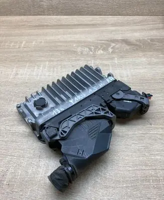 Toyota Yaris Engine control unit/module ECU 896610DC00 MB2755002292