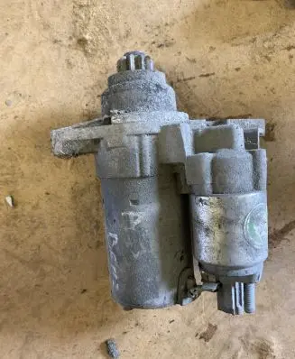 Audi A3 S3 8P Starter motor S0398
