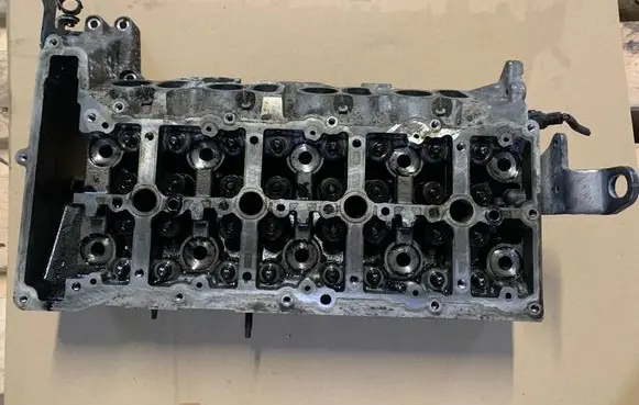 BMW X3 E83 Engine head 781019608