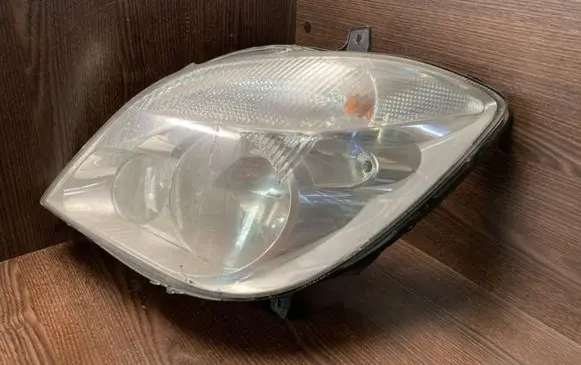 Mercedes-Benz Sprinter W906 Headlight/headlamp A9068200161 9068200161
