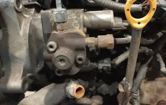 Toyota Corolla E120 E130 Fuel injection high pressure pump 221000G010