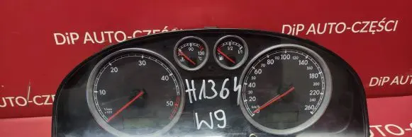 Skoda Superb B5 (3U) Speedometer (instrument cluster) 3U0920911A