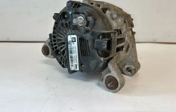 Opel Insignia A Generator/alternator 13581893