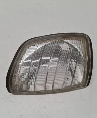 Mercedes-Benz E W211 Front indicator light E13010204