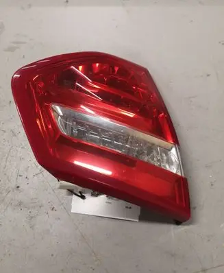 Tailgate rear/tail lights