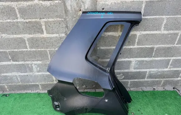 Volkswagen Golf Sportsvan Rear arch 