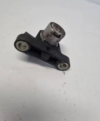 Volvo S60 Crankshaft position sensor 30637803