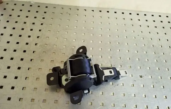 Nissan Qashqai Roof seat belt 88854JD000