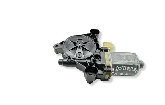 Audi A5 Front door window regulator motor 8W0959801