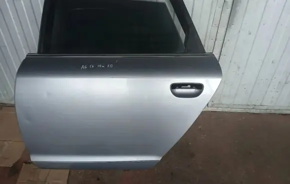 Audi A6 S6 C6 4F Rear door