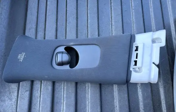 Infiniti FX (B) pillar trim (top) 769321BA0A 769141CA0A