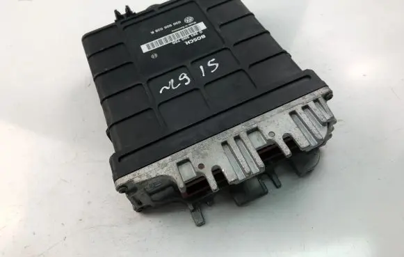 Volkswagen Golf III Engine control unit/module 030906026K