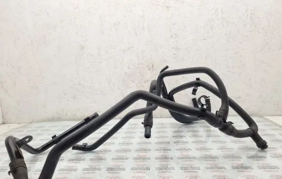 Volkswagen Touareg I Engine coolant pipe/hose 7L6121070AH