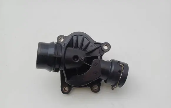 BMW 3 E90 E91 Thermostat housing 162837 900837