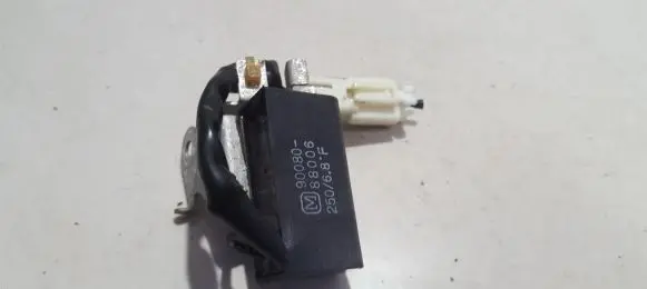 Toyota Avensis T250 Sensor 9008088006 90080-88006