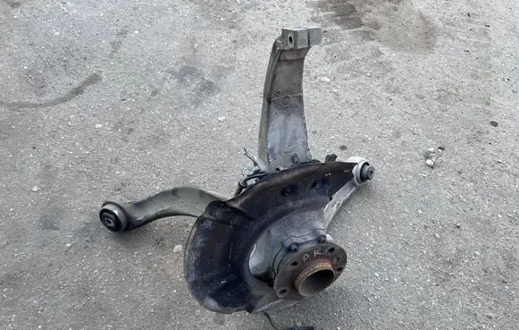 BMW 5 F10 F11 Front wheel hub spindle knuckle