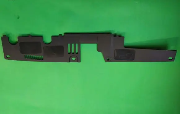 Engine bonnet/hood lock trim molding