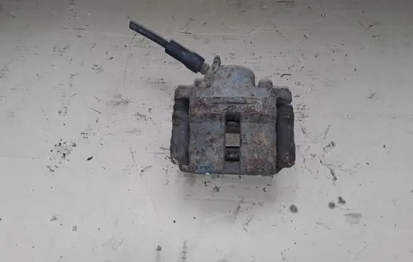 Renault Twingo II Front brake caliper 285H 376