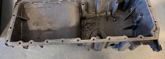 BMW 5 E60 E61 Oil sump 7801365