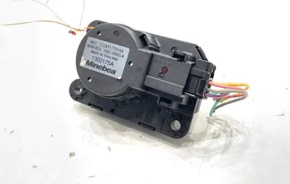 Mitsubishi Outlander Air flap motor/actuator CSA512T014A