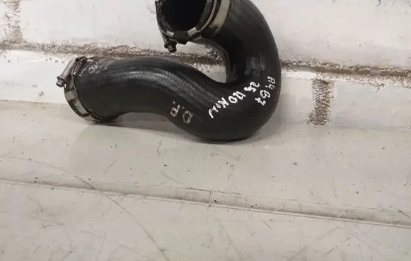 Audi A4 S4 B7 8E 8H Intercooler hose/pipe 8E0145738AE
