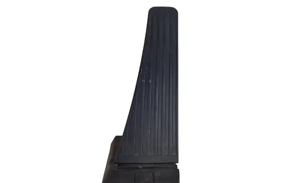 Volvo XC90 Accelerator throttle pedal 32212451 B1801002242 A1826140817