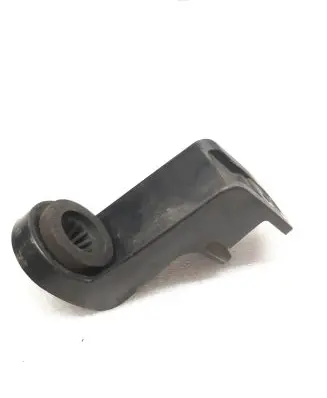 Volvo XC90 Air filter cleaner box bracket assembly 31439663