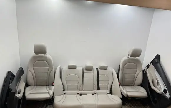 Mercedes-Benz C W205 Interior set 