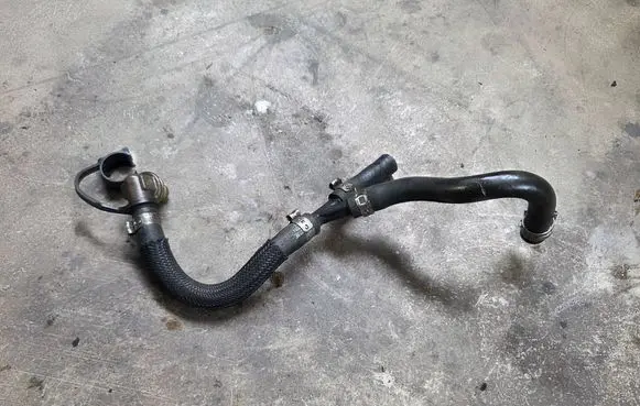 Volvo XC60 Fuel line/pipe/hose 