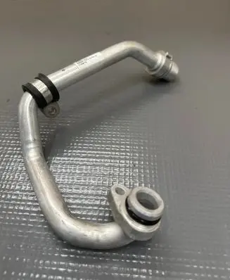 Porsche Cayenne (9Y0 9Y3) Engine coolant pipe/hose 06M121076G 06J121075S