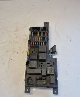 Volvo S60 Fuse module 8637841 518717004