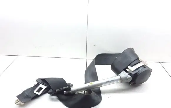Audi A4 S4 B5 8D Front seatbelt 8D0857706 E1040062