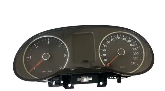 Volkswagen Amarok Speedometer (instrument cluster) 2H0920863B 122HB 3739262
