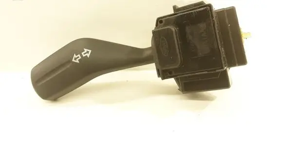Ford Focus Indicator stalk 17D940D 3443