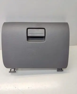 Ford Focus Glove box lid/cover 