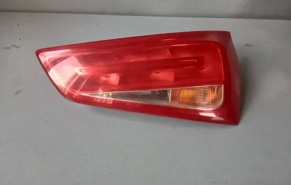 Audi A1 Tailgate rear/tail lights 8X0945093D 17583002