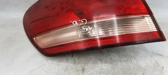 Toyota Avensis Verso Rear/tail lights 4435E137652