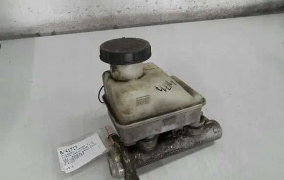 Hyundai Elantra Master brake cylinder 