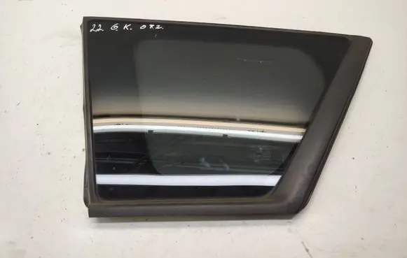 Mitsubishi Outlander Rear vent window glass 43R00122