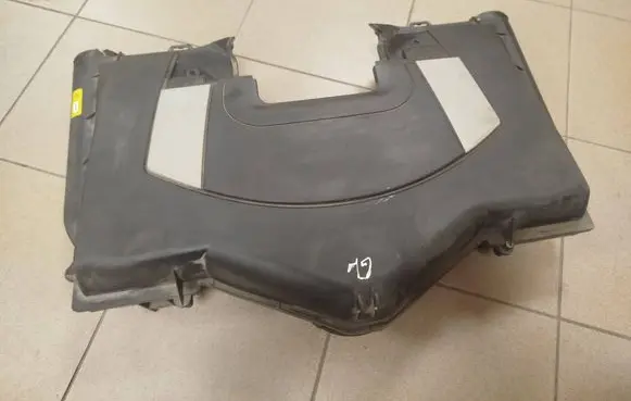 Mercedes-Benz GL X164 Engine cover (trim) a1120940004 a2730901001