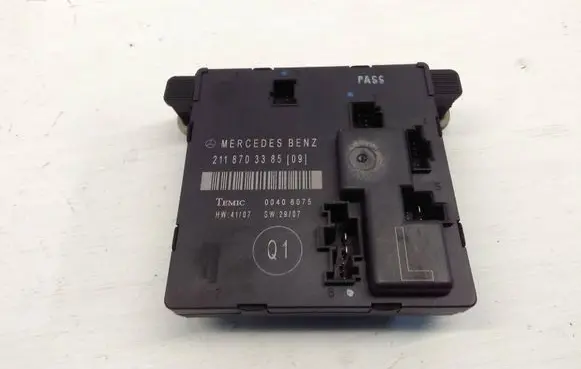 Mercedes-Benz E W211 Door control unit/module 2118703385